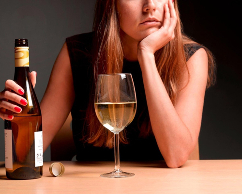 Анонимное лечение женского алкоголизма в Голицыно
